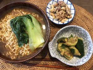 【野草料理】松茶のインスタントラーメンと野草塩メープルナッツ
