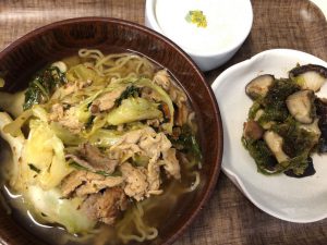【野草料理】キムチラーメンとしいたけとあおさの醤炒め