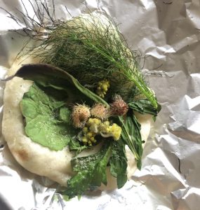 【野草料理】野草ピザと納豆と野草でナゲット