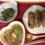 【野草料理】野草ソーセージと菜花と野草の胡麻和え!生姜酵母のトロトロスープ